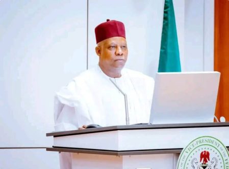 FG Cautions Labour and Trade Unions Against Attacks on Dangote Refinery